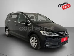 Negro Usado 2023 VW Touran Advance Monovolumen | 37.990 €
