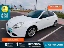 Blanco Usado 2012 Alfa Romeo Giulietta Distinctive Utilitario | 3790 € (Super precio)