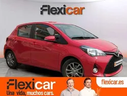 Rojo Usado 2016 Toyota Yaris City Berlina | 12.090 € (Precio justo)
