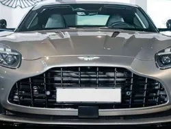 Plateado Usado 2024 Aston Martin DB12 Coupe | 254.900 €