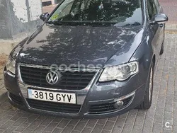 Gris / plata Usado 2010 VW Passat Advance Berlina | 6100 € (Precio justo)