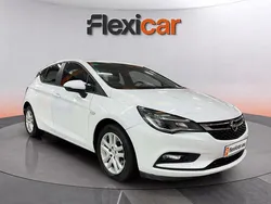 Blanco Usado 2017 Opel Astra Dynamic Berlina | 9990 € (Precio justo)