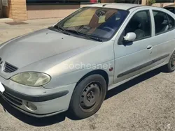 Gris / plata Usado 2002 Renault Mégane II Authentique Berlina | 600 € (Super precio)