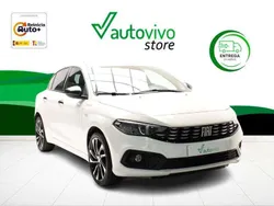 Blanco Usado 2022 Fiat Tipo Cross Utilitario | 16.400 € (Un poco caro)