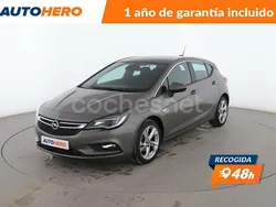 Gris / plata Usado 2017 Opel Astra Dynamic Berlina | 9399 € (Precio justo)