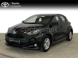 Negro Usado 2022 Toyota Yaris Hybrid Active Berlina | 19.990 € (Precio justo)