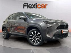 Gris Usado 2024 Toyota Yaris Hybrid Active | 22.990 € (Precio justo)