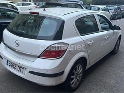 Blanco Usado 2005 Opel Astra Enjoy Berlina | 3200 € (Precio justo)
