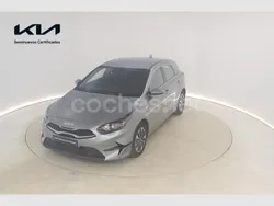 Gris / plata Usado 2024 Kia Ceed Berlina | 19.225 € (Buen precio)