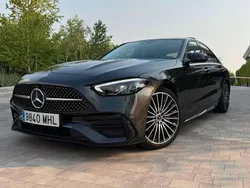 Negro Usado 2023 Mercedes C220 Berlina | 40.990 € (Precio justo)