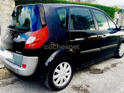 Negro Usado 2007 Renault Scénic II Monovolumen | 3800 € (Precio justo)