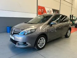 Marrón Usado 2013 Renault Scénic III Dynamique Monovolumen | 8990 € (Un poco caro)