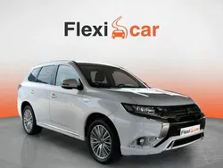Mitsubishi Outlander P-HEV