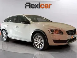 Blanco Usado 2017 Volvo V60 Momentum Familiar | 18.490 € (Precio justo)