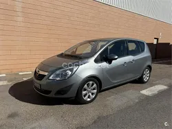 Gris / plata Usado 2012 Opel Meriva Selective Monovolumen | 5950 € (Precio justo)