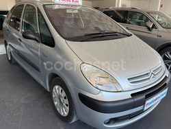 Gris / plata Usado 2004 Citroën Xsara Picasso Monovolumen | 8450 €