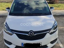 Blanco Usado 2017 Opel Zafira Tourer Selective Monovolumen | 14.700 €