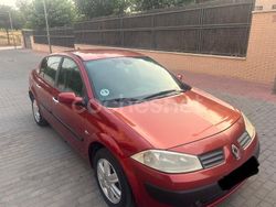 Granate Usado 2005 Renault Mégane II Authentique Berlina | 2999 € (Precio justo)