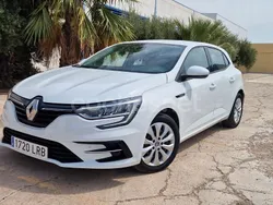 Blanco Usado 2021 Renault Mégane IV Life Berlina | 13.995 € (Buen precio)