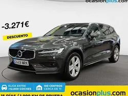 Gris Usado 2021 Volvo V60 CC Pro Familiar | 32.719 € (Buen precio)