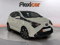 Blanco Usado 2019 Toyota Aygo X-play Utilitario | 12.590 € (Precio justo)