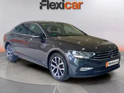 Negro Usado 2020 VW Passat Executive Berlina | 21.690 € (Precio justo)