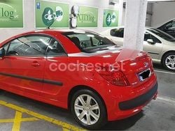 Rojo Usado 2007 Peugeot 207 CC Descapotable | 9000 € (Caro)