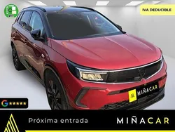 Rojo Usado 2023 Opel Grandland X S SUV | 17.450 € (Precio justo)