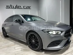 Gris / plata Usado 2020 Mercedes CLA250 Shooting Brake Familiar | 33.950 €