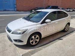 Blanco Usado 2010 Ford Focus Berlina | 3950 € (Precio justo)