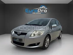 Gris / plata Usado 2009 Toyota Auris Berlina | 5000 € (Precio justo)