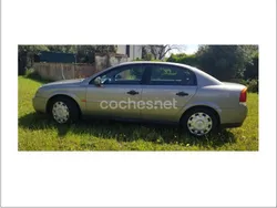 Beige Usado 2003 Opel Vectra Comfort Berlina | 6450 €