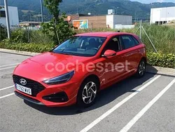 Rojo Usado 2024 Hyundai i30 Berlina | 19.500 € (Precio justo)