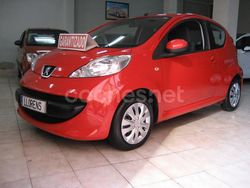 Rojo Usado 2007 Peugeot 107 Utilitario | 3499 € (Precio justo)