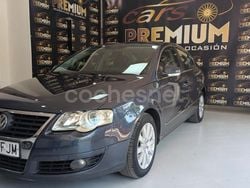 Azul Usado 2006 VW Passat Highline Berlina | 5799 € (Precio justo)