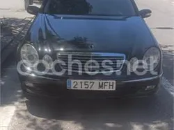 Negro Usado 2004 Mercedes E280 Classic Familiar | 4900 € (Un poco caro)