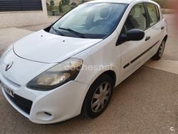 Blanco Usado 2013 Renault Clio III Collection Berlina | 4300 € (Precio justo)