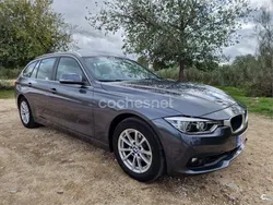 Gris / plata Usado 2015 BMW 318 Comfort Edition Familiar | 12.999 € (Buen precio)