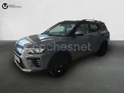 Gris / plata Usado 2023 Ssangyong Tivoli Limited SUV | 20.900 € (Caro)