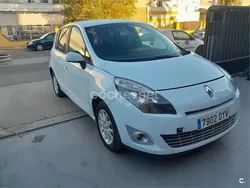 Blanco Usado 2010 Renault Scénic III Monovolumen | 6500 € (Un poco caro)