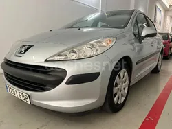 Gris / plata Usado 2006 Peugeot 207 Berlina | 5490 € (Un poco caro)