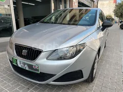 Gris / plata Usado 2010 Seat Ibiza Reference Berlina | 7990 € (Precio justo)