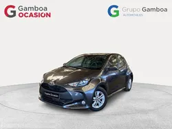 Gris Usado 2024 Toyota Yaris Edition Berlina | 18.090 € (Buen precio)