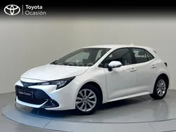 Blanco Usado 2024 Toyota Corolla Active Berlina | 24.700 € (Precio justo)