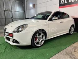 Blanco Usado 2012 Alfa Romeo Giulietta Utilitario | 7480 € (Un poco caro)