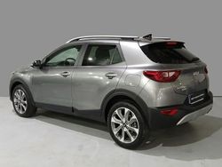 Otro Usado 2024 Kia Stonic Style SUV | 22.200 € (Un poco caro)