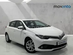 Blanco Usado 2019 Toyota Auris Hybrid Active Berlina | 15.800 € (Precio justo)