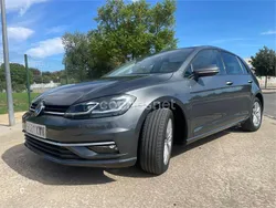 Gris / plata Usado 2019 VW Golf VII Sportline Berlina | 15.990 € (Buen precio)