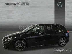 Negro noche Usado 2022 Mercedes B200 Monovolumen | 33.300 € (Un poco caro)