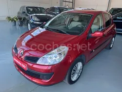 Granate Usado 2007 Renault Clio II Authentique Berlina | 4800 € (Caro)